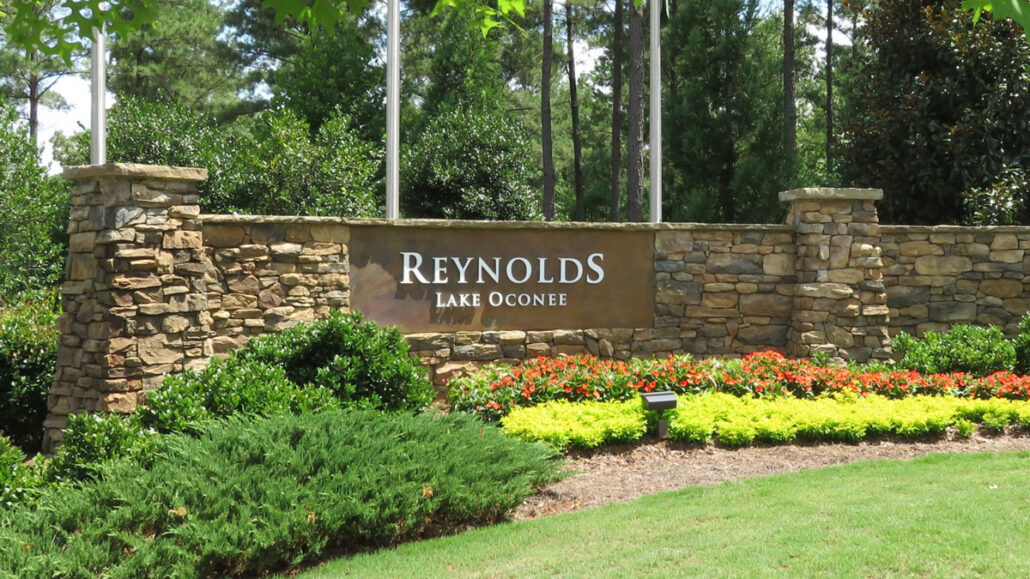 Neighborhoods and community living at Lake Oconee