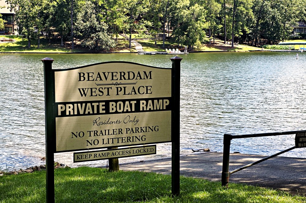 Beaverdam and West Place private community boat ramp on Lake Oconee, with homes across the water
