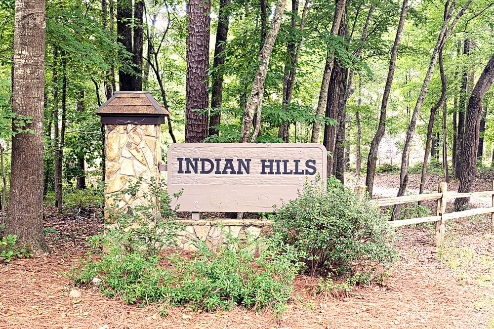 Indian Hills neighborhood entrance sign at Lake Oconee, White Plains side, Greene County Georgia