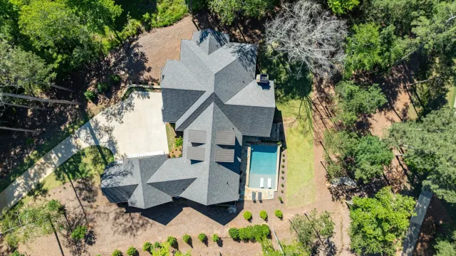 Listing photo of 1010 Monfort Court, Greensboro, GA 30642