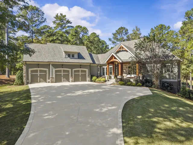 Listing photo of 2631 Parrotts Point Road, Greensboro, GA 30642