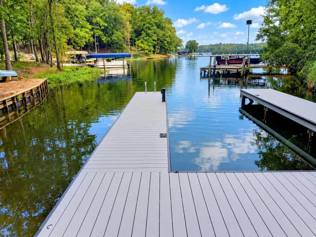 Listing photo of 403 Long Shoals Drive, Eatonton, GA 31024