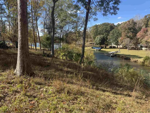 Listing photo of 308 River Lake Drive, Eatonton, GA 31024