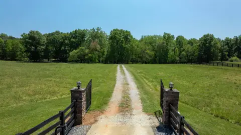 Photo 2 of 224 Harmony Road, Putnam County, Lake Oconee