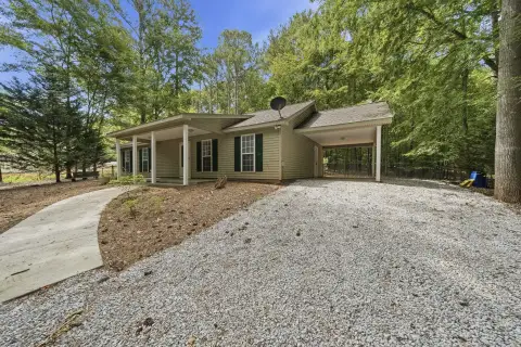 Photo 3 of 372 East Riverbend Drive, Riverbend, Lake Oconee