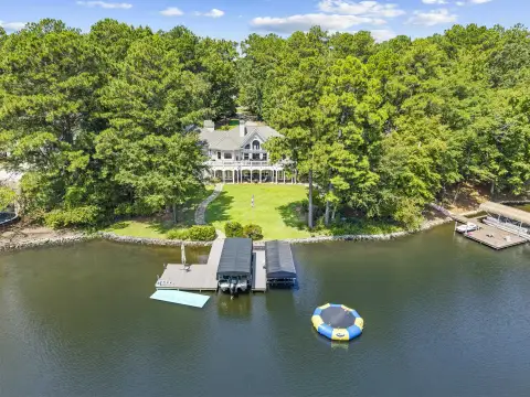 Photo 2 of 1080 Shoal Creek Court, Harbor Club, Lake Oconee