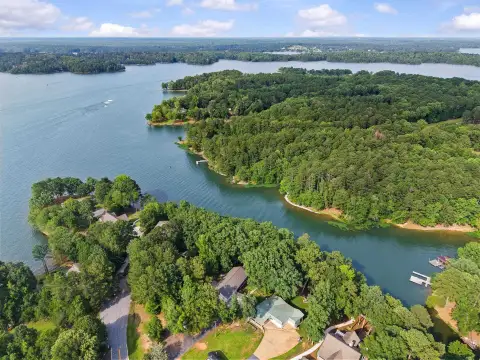 Photo 5 of 120 River Lake Court, River Lake, Lake Oconee