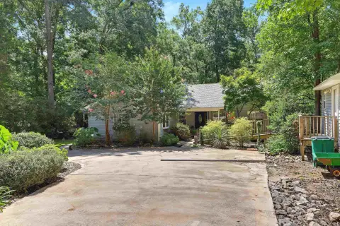 Photo 4 of 216 Fawnfield Court, Hickory Point & Fawnfield, Lake Oconee