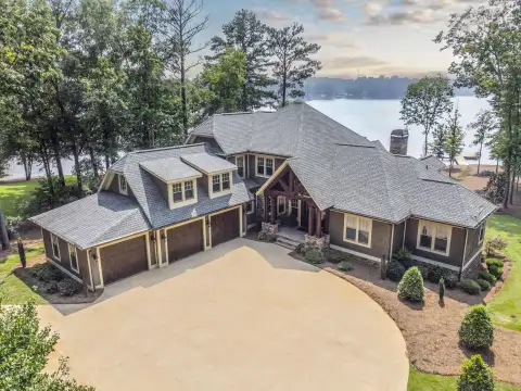 Photo 3 of 131 Carolyn Drive, Reynolds Lake Oconee