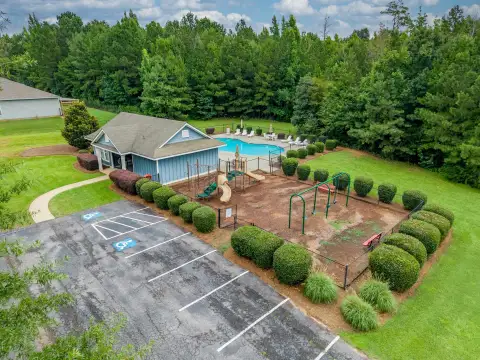 Photo 4 of 108 Leslie Court, Putnam County, Lake Oconee