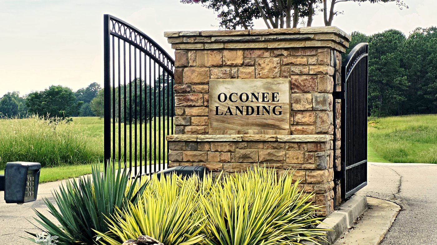 Oconee Landing gated stone entrance sign on the White Plains side of Lake Oconee in Greene County, Georgia